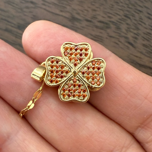 Pave set orange crystal gold plated stainless steel clover pendant and chain - Picture 4 of 8